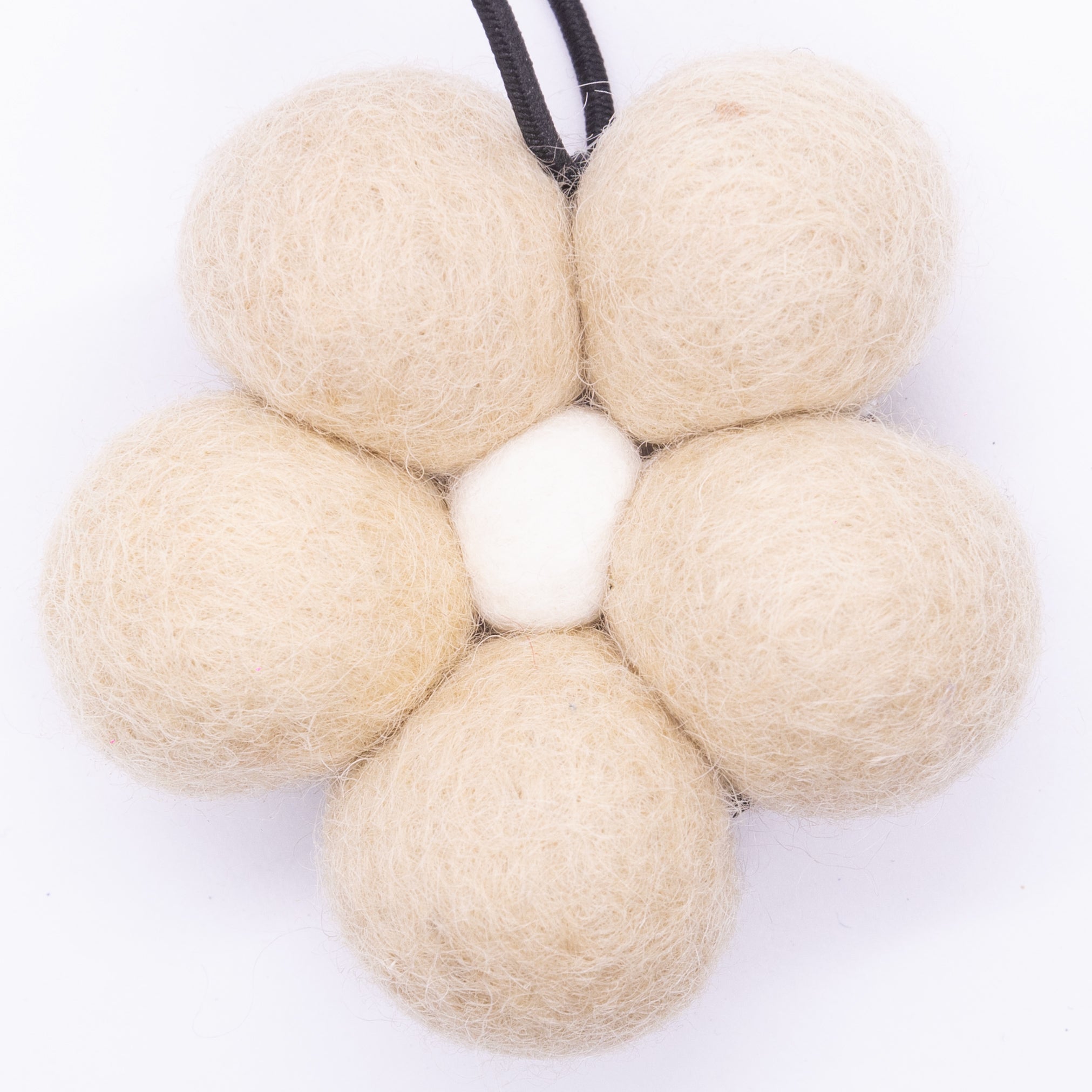 Almond Daisy – FRESH BallZ